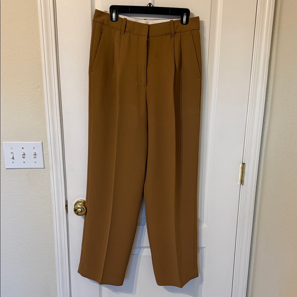 Aritzia Effortless Pant in crepette, saville, size 10, regular length